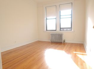 3036 45th St, Astoria, NY 11103