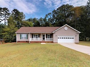 829 Raintree Ct, Randleman, NC 27317