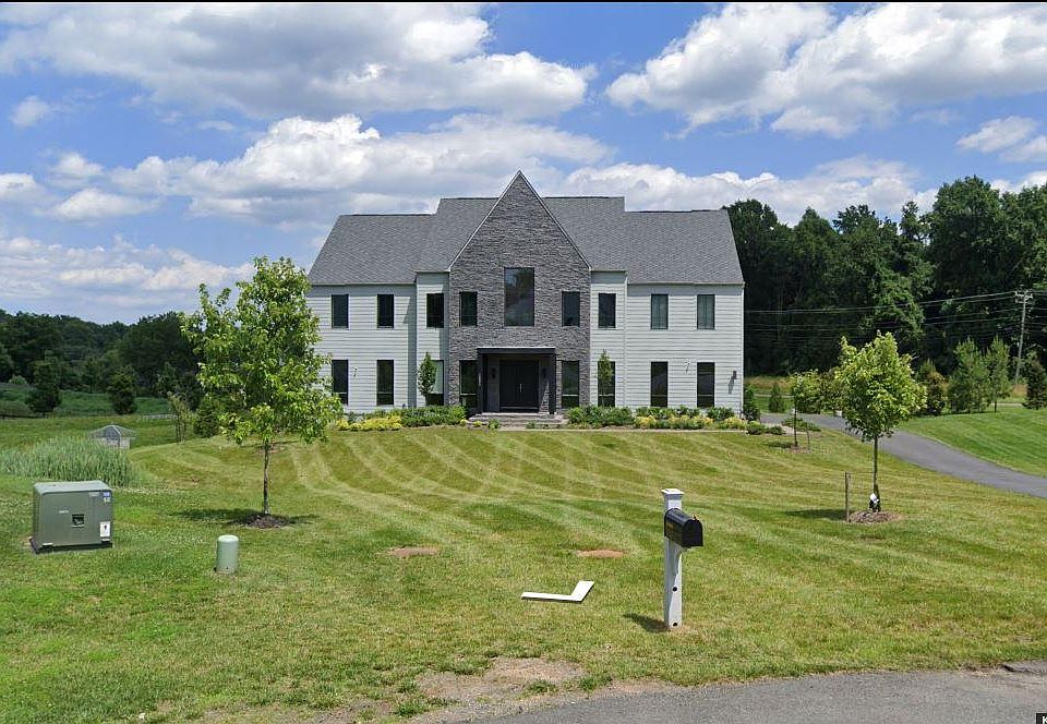 1st image of 10091 Spartans Hollow Ct