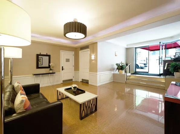 430 East 56th Street image 18 of 19