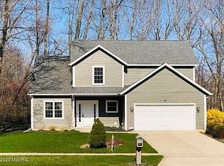1401 Whispering Trl, Benton Harbor, MI