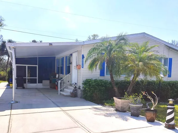 8379 Wagon Wheel Cir, North Fort Myers, FL 33917