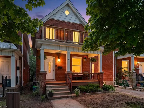 30 Dundas St, Brantford, ON N3R 1R9