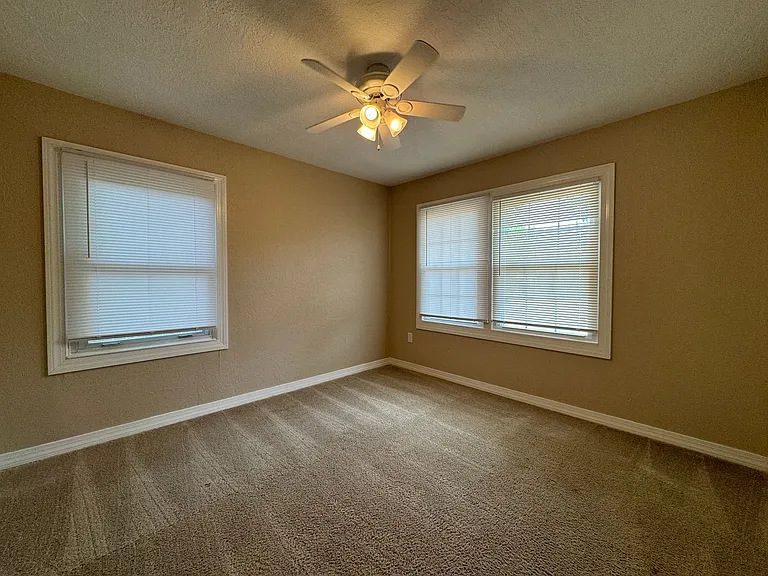 3432 NW Lincoln Ave — Photo 11