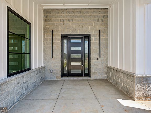 4th image of 197 Laura Lake Rd