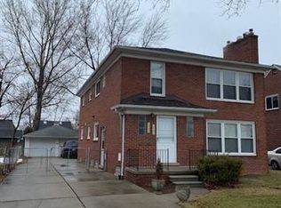 1982 Vernier Rd #1984, Grosse Pointe, MI 48236