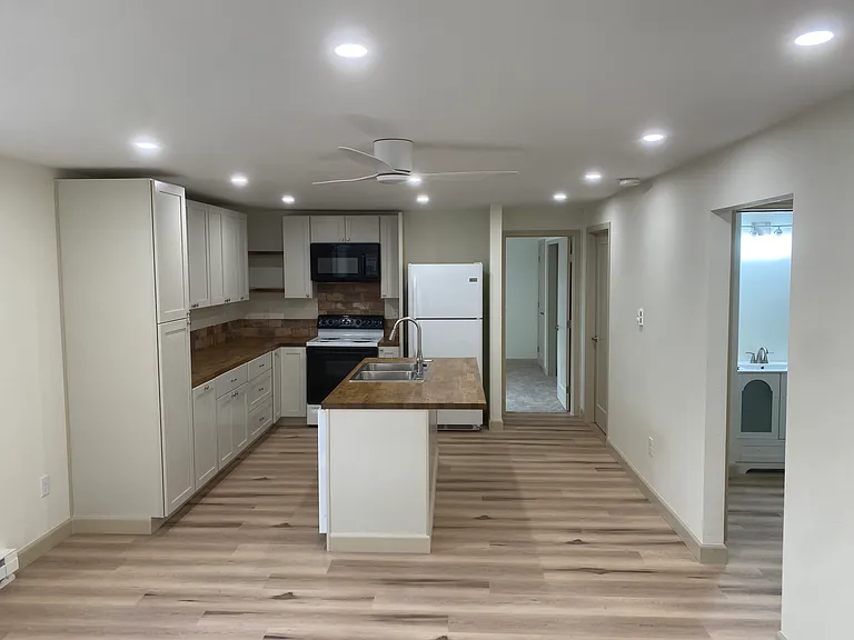 320 S Burdette St — Photo 3