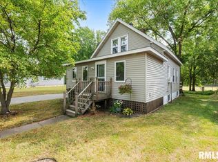 914 1st Ave, Hampton, IL 61256