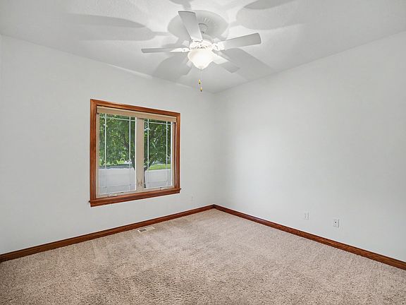 5th image of 1807 NW Scott Ln