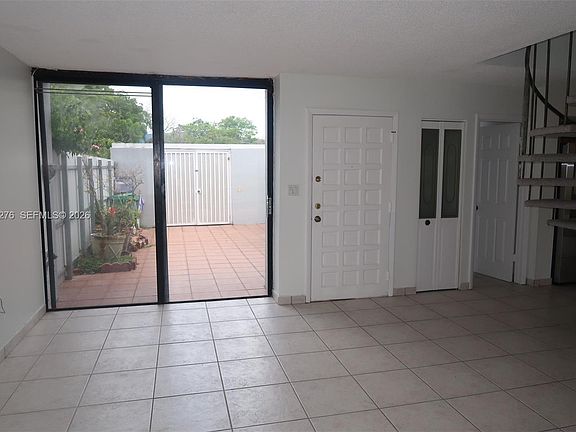 5th image of 2500 SW 122nd Ct