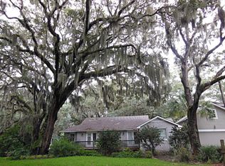 513 Oak St, Saint Simons Island, GA 31522