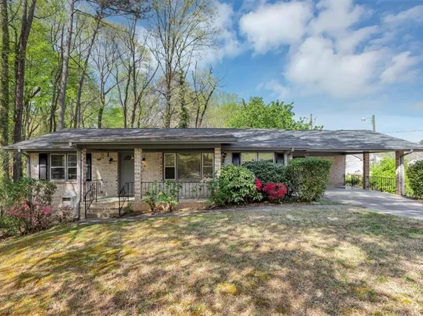 9258 Westview Dr SW, Covington, GA 30014