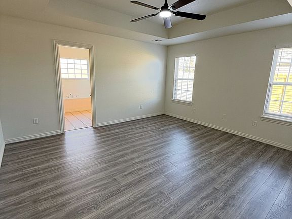 5th image of 541 Steepro Dr