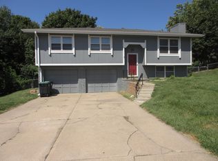 15314 Douglas Cir, Omaha, NE 68154