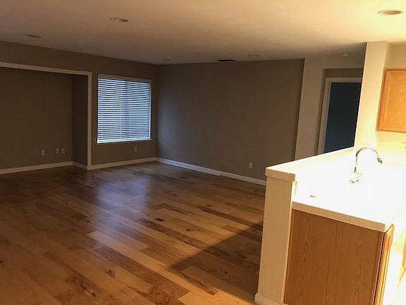 4th image of 4910 Whitman Ct
