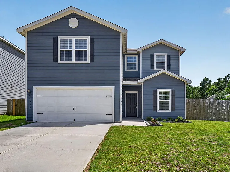 26055 Allan Poe Dr — Photo 1
