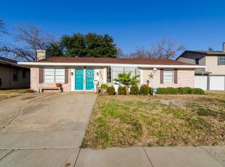 4402 Live Oak Dr, Mesquite, TX 75150