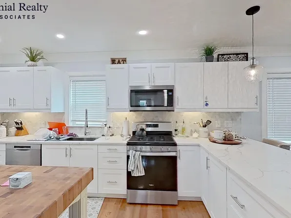 32 Woodrow Ave #1, Newtonville, MA 02460