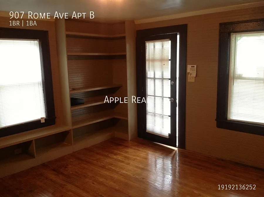 907 Rome Ave Apt B - Available September 2026 — Photo 4