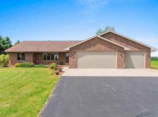2847 Stump Rd, New Franken, WI 54229