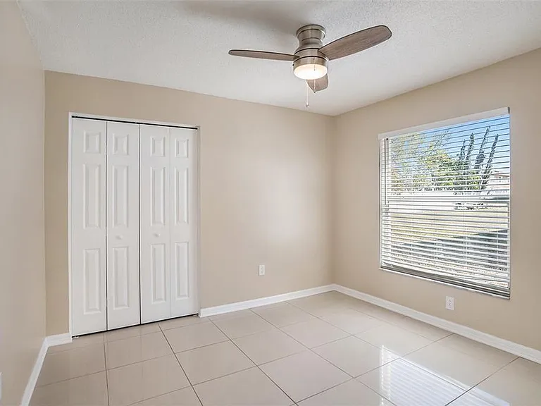 12712 Longcrest Dr — Photo 18