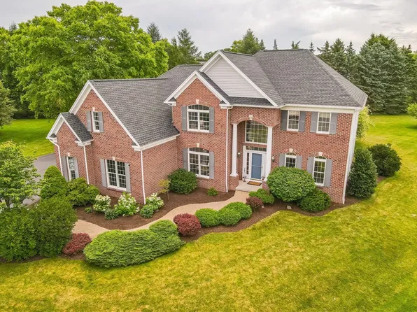 23 Piccadilly Sq, Rochester, NY 14625