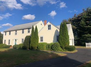 45 Oakwood Cir, Amherst, MA 01002