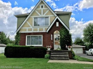 1441 Oxford Rd, Berkley, MI 48072