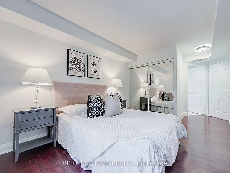 35 Empress Ave #207 — Photo 22