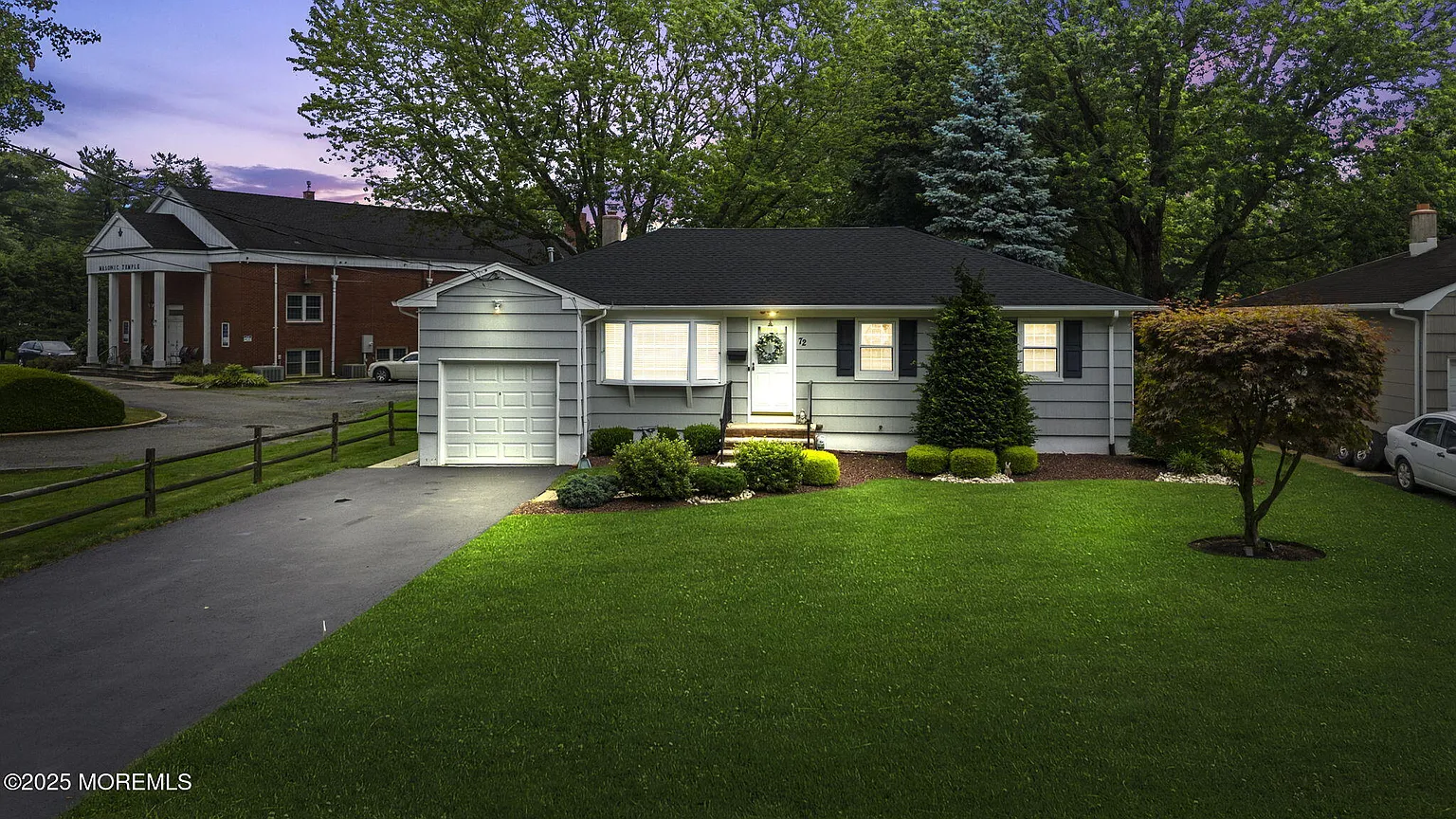 72 Broadway Road photo 1