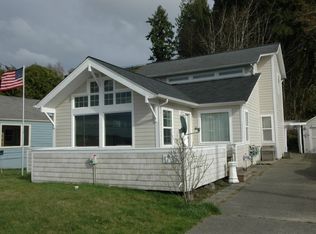1751 Beach Dr E, Pt Orchard, WA