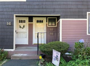 5 Stonegate #F, Branford, CT 06405