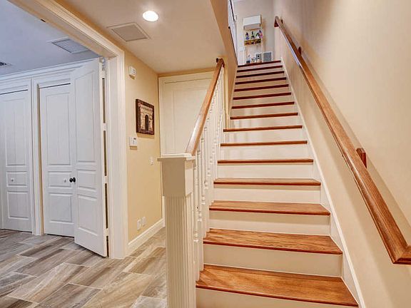 5th image of 1012 E Heritage Club Cir