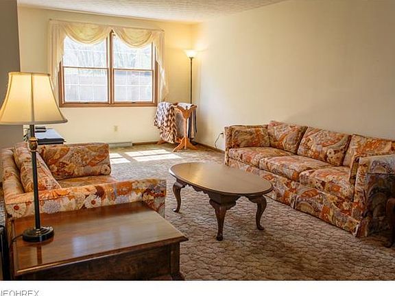 3rd image of 665 Summerdale Ave NW