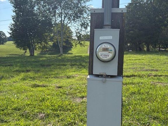 2nd image of 1 County Road 53