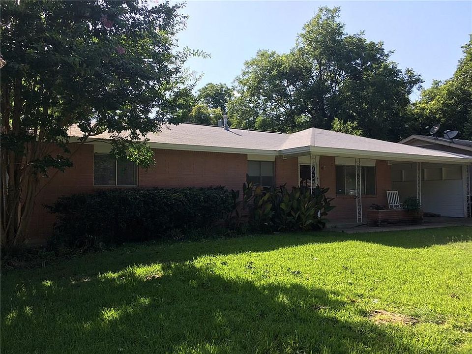 1st image of 311 Woodlawn Dr