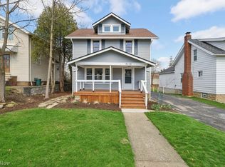 5115 Oakmont Dr, Lyndhurst, OH