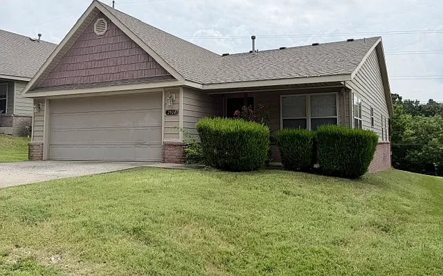 3 bed, 1580 sqft, $1,595 — Photo 1