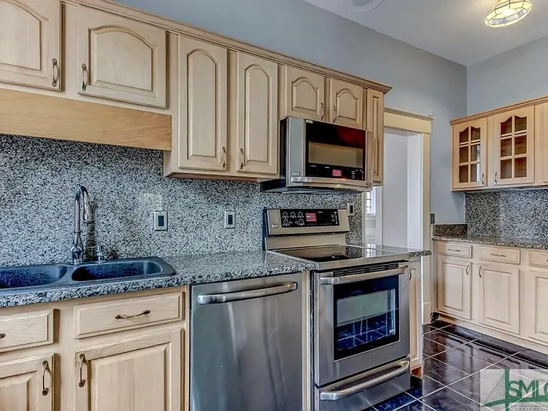 507 Maupas Ave — Photo 16
