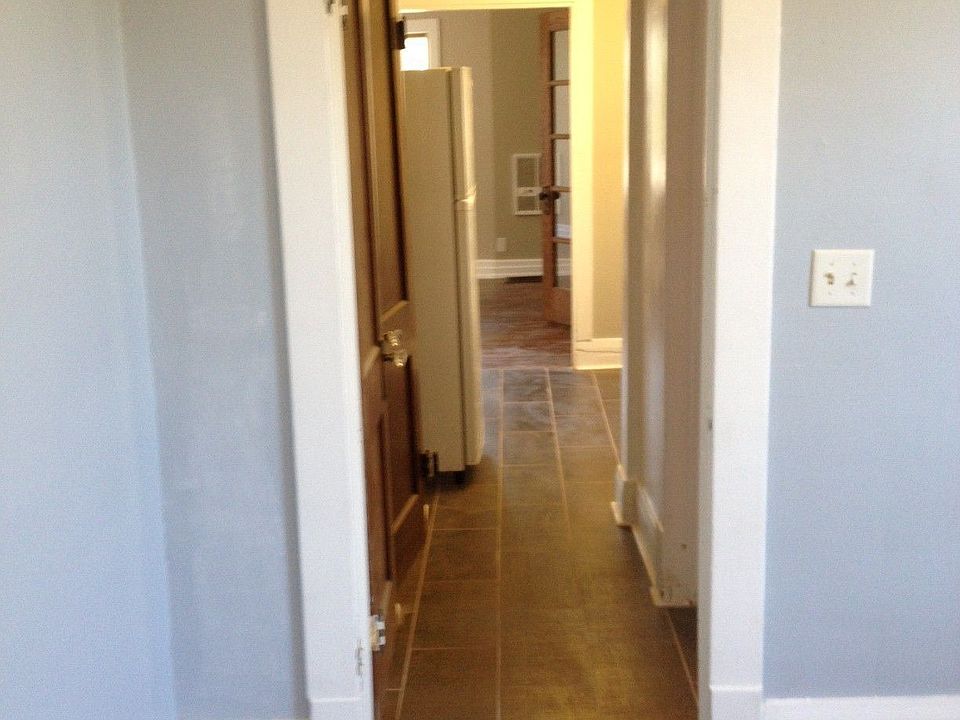 2nd image of 191 Norwalk Ave APT 4