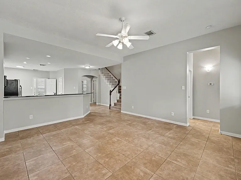79 Chipwyck Way — Photo 4