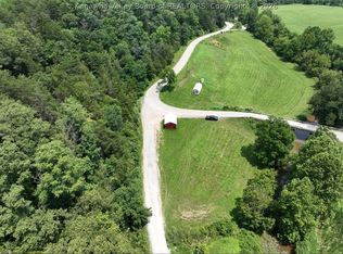 7527 Gunville Ridge Rd, Leon, WV 25123