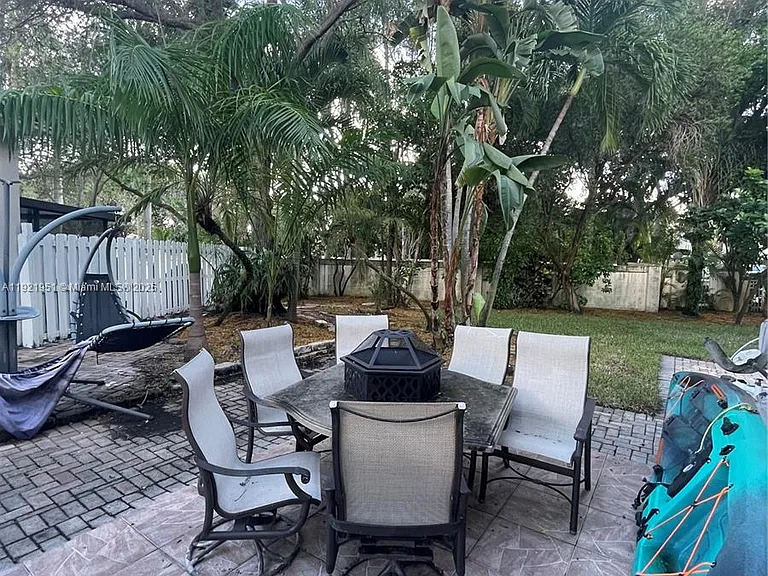 3486 SW 51st St — Photo 16