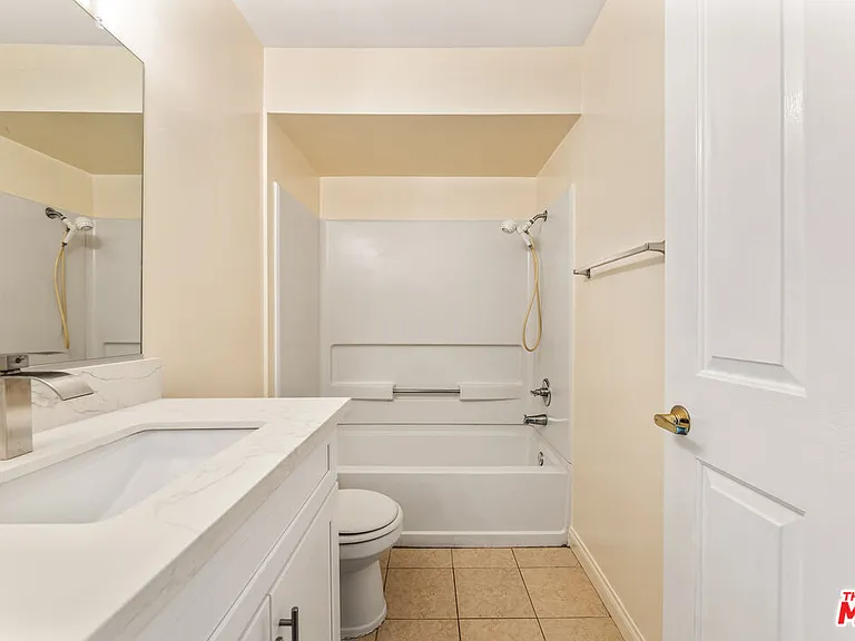 4755 Templeton St #2115 — Photo 7