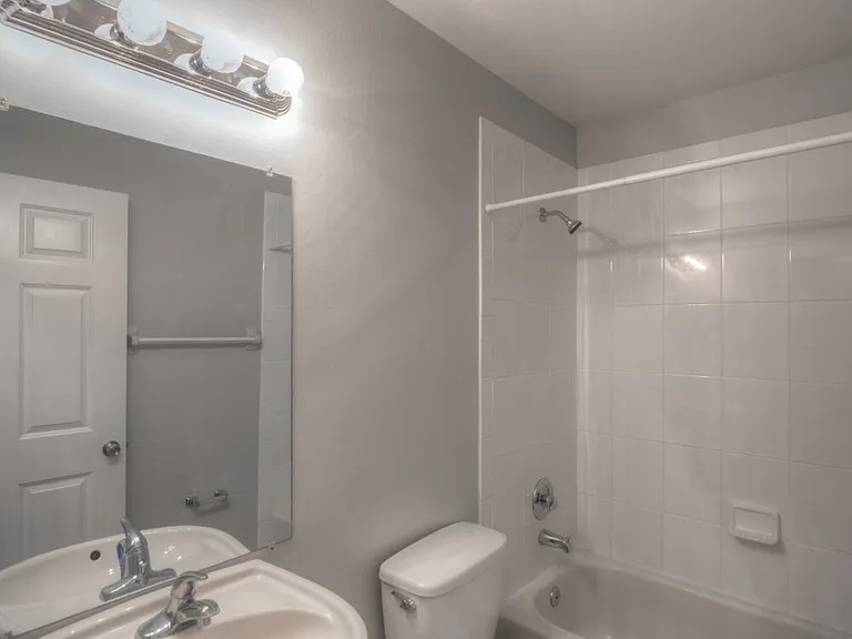 13230 Boulder Woods Cir — Photo 10