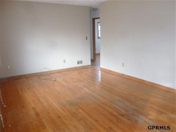 2nd image of 7764 Lakeview Dr
