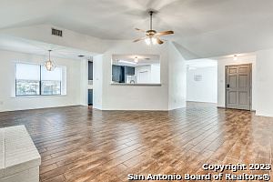 5th image of 1538 Mooreshill Dr