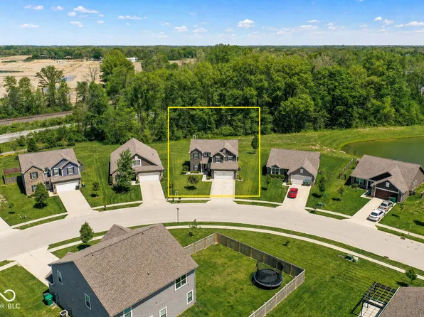 793 N Crystal Dr, Fortville, IN 46040