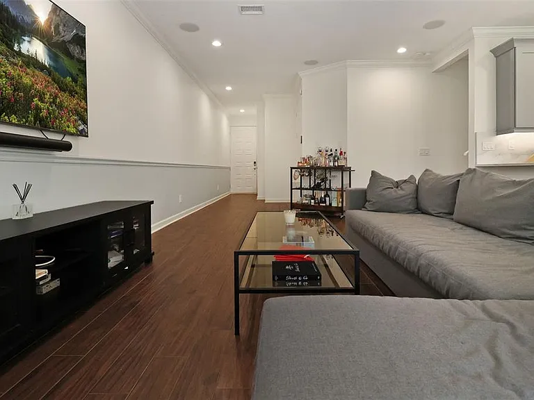 505 S Tampania Ave #2 — Photo 7