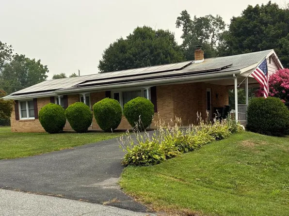 12 Belle Vista Dr, Marysville, PA 17053